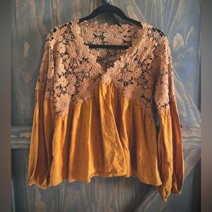 Free People Lina Lace Top int he color Bronze. Size XS.